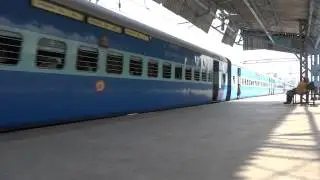 16381 Mumbai-Kanniyakumari Jayanti Janta Express Skipping Bhandup @ 100 KMPH!!
