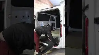 top astuce pour des finitions incroyable dans son van #moquette #finition #van #isolation #vanamena