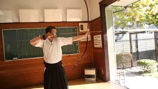 Budo in Japan: Jonathan Legg tries Kyudo - Japanese archery in Tokyo