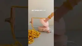 I tried making yarn cakes for the first time with an electric yarn winder🧶