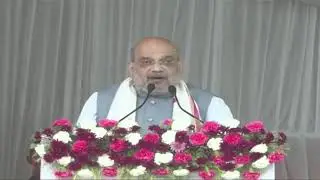 HM Amit Shah addresses a public meeting in Guwahati, Assam (10 May 2022).