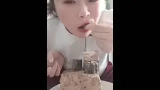 CHOCOLATE 🍫🍫🍫🍫 MOON CAKE'S 🥮🥮🥮🥮🥮 EATING CRUNCHY NUTTY DELICIOUS MUKBANG 😋🤤🤤😋🤤😋🤤
