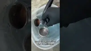 How to clean a portafilter                   #coffee #coffeemachines