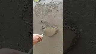 Solving the problem of filling holes in plaster#shortsfeed #construction #wall #plaster