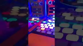 Cheating at the arcade prank! 😳