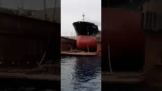 how floating dry dock works/shipyard #trending #youtubeshorts #shorts #shortvideo