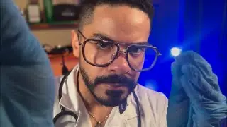 ASMR 1 Minute Doctor Light Eye Exam Follow The Light, Follow My Instructions Visual Medical Test