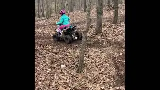7yo trail riding Vitacci Hawk 110cc