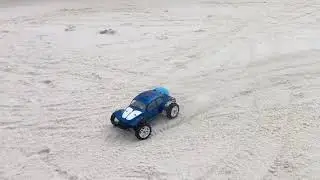 Caster s10sc Baja bug & redcat blackout beach run