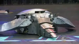 BattleBots 2016   Complete Control vs Warhead
