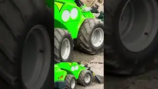 Power in tight spaces #shorts #avant #avantloader