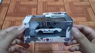 Unboxing my first M2 Machine Auto Japan model: 1970 Nissan Fairlady Z432