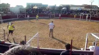 HU&Eacute;RCANOS EN FIESTAS, F&Uacute;TBOL VACA