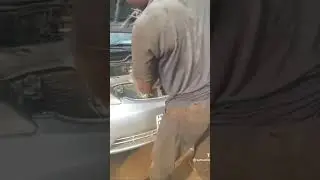 African Chad lifts engine block with his bare hands #cars #engine #enginebuild #african #nigeria