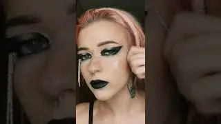 black chain eyeshadow trend #shorts#amazingmakeup