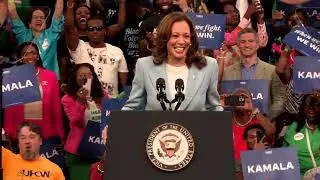 Kamala Harris walks on stage at Atlanta rally to thunderous applause