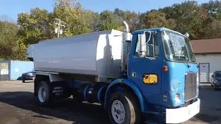 1994 Volvo WX42 Single Axle Tank Truck - TRO 1022184