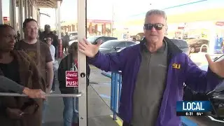 Triplets Blue Store Chicken opens new Dutchtown location