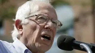 Media mark Sanders surge