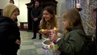 Catholics in Kyiv attend Easter vigil