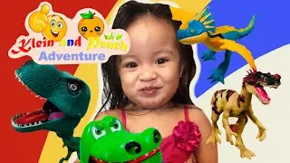 DINOSAUR TOYS COLLECTION video | Pretend to play | Klein and Peach Adventure