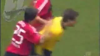 ضایع شدن دروازه بان پس از گلزنی در پنالتی | www.takgoal.com