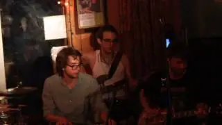 Songwriter/Musician Coire Walker jams w/ Ruckus @oneMicNite&trade; #LiveSeries