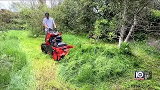Social media star who mows overgrown lawns to help those in need visits Central Texas