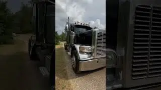 2012 Peterbilt 388 625hp CAT 18 spd ICT 80&rdquo; sleeper for sale in Columbiaville,Michigan