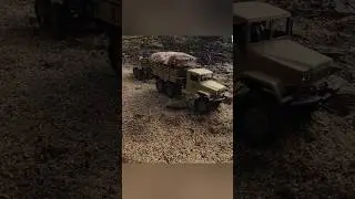 Camion 6x6 avec remorque en livraison sur piste de sable mou #crawler #scale #WPL B16