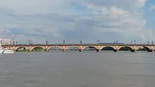 The river Garonne by boat - Bordeaux - Saverio Pepe