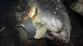 Flor da Montanha - V6 - Setor Cerrado Groove -Diamantina-MG #climbing #boulder #diamantina #escalada
