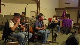 Minor Swing Phil Bradbury solo with Loose Association 318