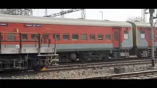 Diverted 12352 Down Rajendranagar Terminal - Howrah SF Express skipping Prantik Level Crossing. 