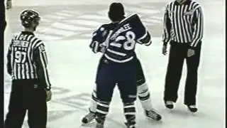 Scott Brownlee vs Chris Cloud WHL Jan 25/06