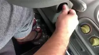 My car won&rsquo;t start - car cranking male feet