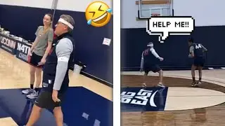 Coach Geno Auriemma gets broke by Aubrey Griffin!