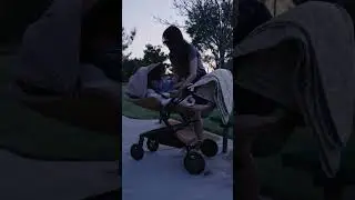 Parkside Relaxation with the mima creo Stroller