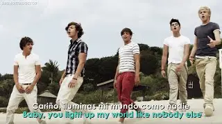 One Direction - What Makes You Beautiful // Lyrics + Espa&ntilde;ol // Video Oficial