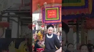 HẦU GIÁ CHÚA BÓI THEN NÓI TIẾNG DÂN TỘC, tân đồng họ Trần lần đầu Hầu Thánh.