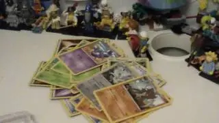 Opening a Manaphy box w/ Kingcreeper