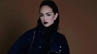 How to model by Jessica C I #legend