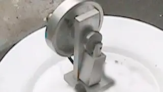 Oscillating cylinder steam engine