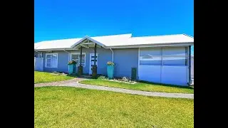 EXQUISITE TOWNHOUSE - SHELLY BEACH