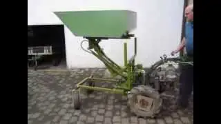 Einachser Transportmulde Hydraulisch Kippbar  / Old walking tractor with DIY transport trough