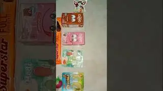 Угадайте, какие упакованные закуски это: Clevo, Premen Kaki, Premen Banana.