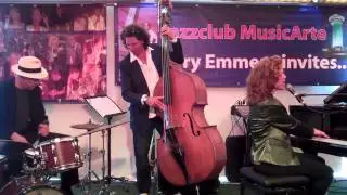 Anke Angel Jazzclub MusicArte, De Koperen Hoogte maart '10.mp4
