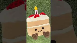 Making a Jellycat Cake rug ASMR 🎂🥹 #asmr #satisfying