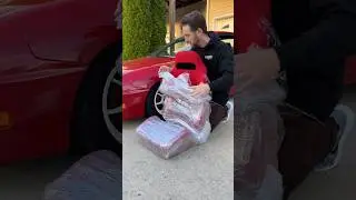 Эпизод 14: Установка полностью отреставрированных сидений Recaro SR3 на мою Acura Integra!