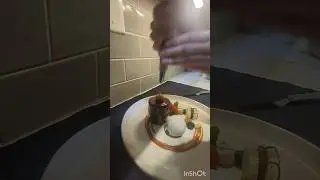 Banana Rum Caramel Cake - Plating process 🍌🍰
